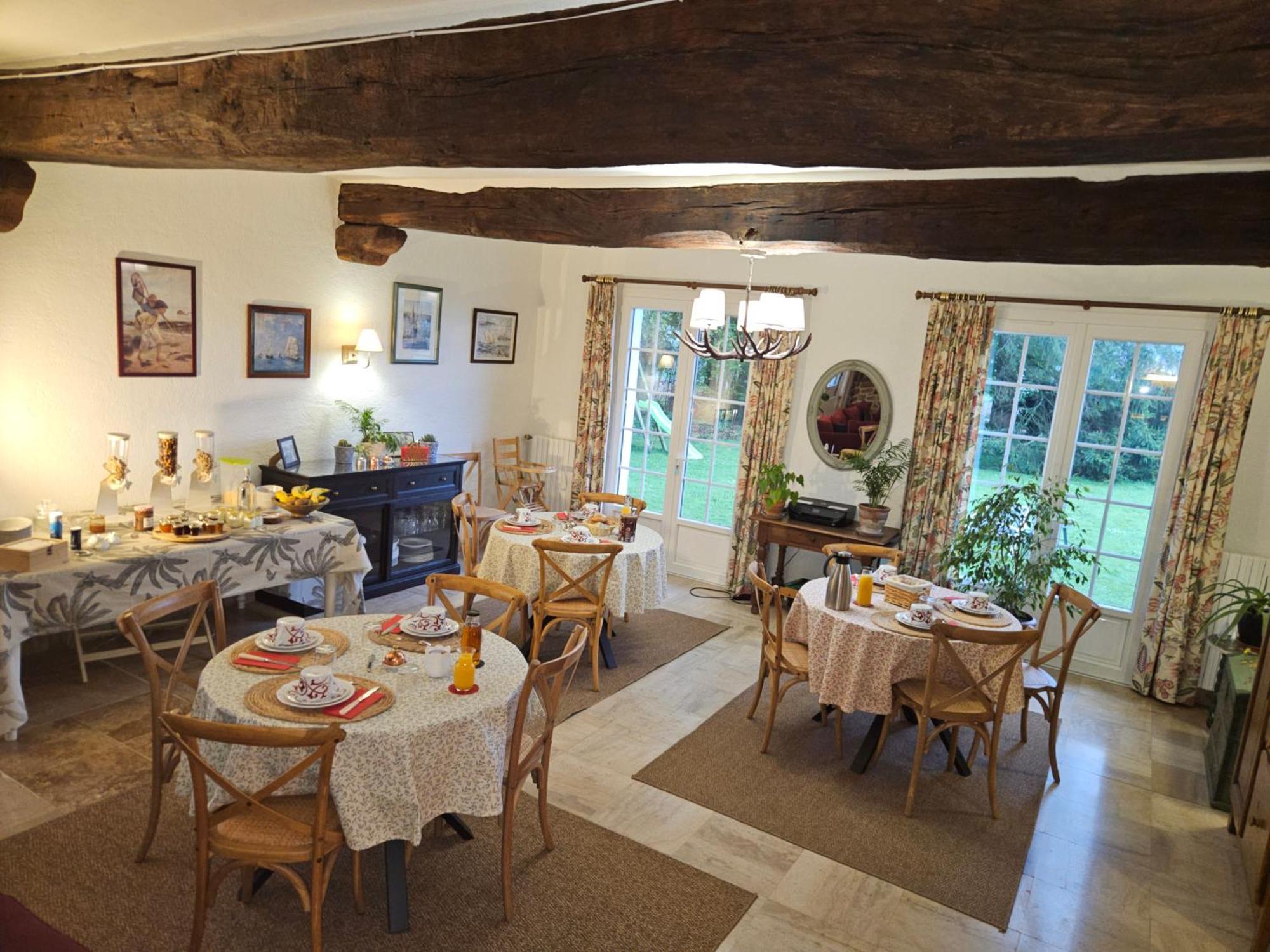 Bed And Breakfast Saultchevreuil, Au Mont Saint Michel Villedieu-les-Poëles Esterno foto